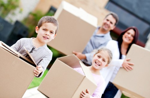 Local moving van planning around Heston streets